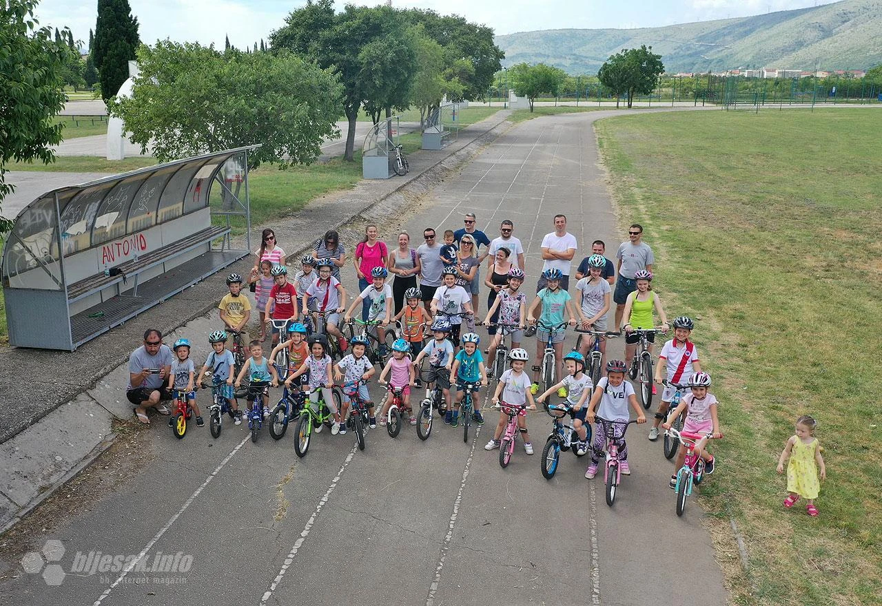 U Rodoču održana tradicionalna dječja biciklistička utrka