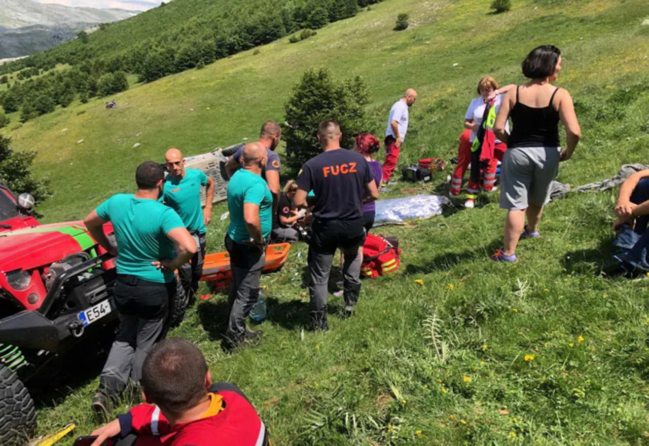 Prevrnuli se quadom kod Lukomira: Vozač poginuo, suvozačica ozlijeđena