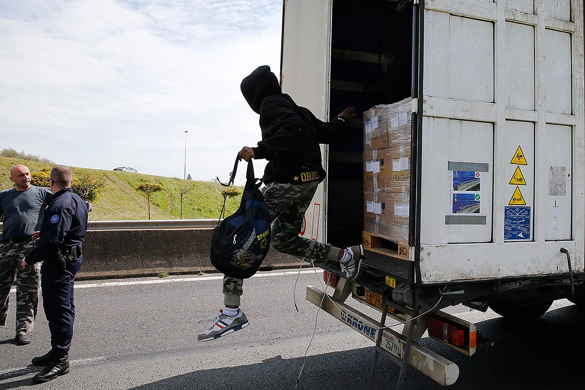 Turčin u teretnjaku prevozio ilegalne migrante