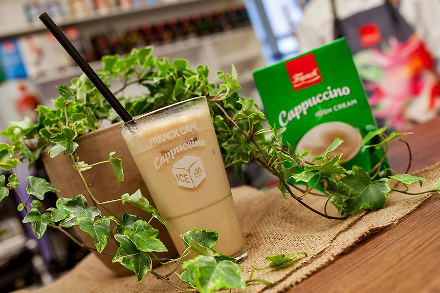 Idealno ljetno osvježenje u kafiću i kod kuće – Franck hladni Cappuccino