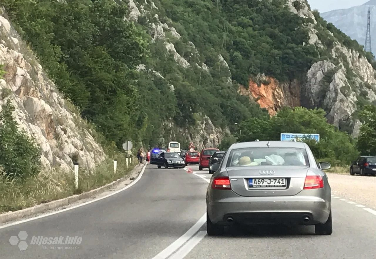 Zbog sudara u Salakovcu kilometarske kolone na M-17