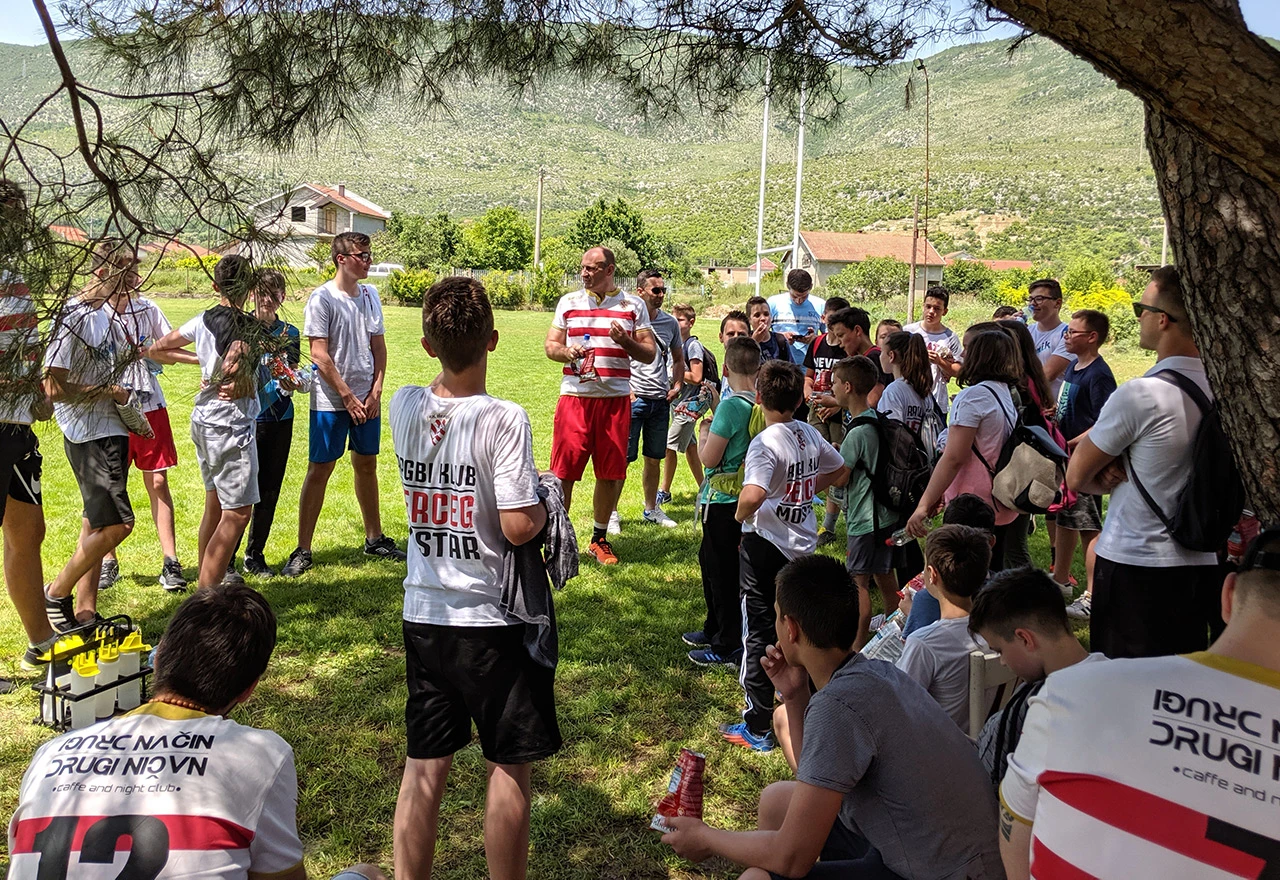 Mostar: Osnovci se okušali u ragbiju