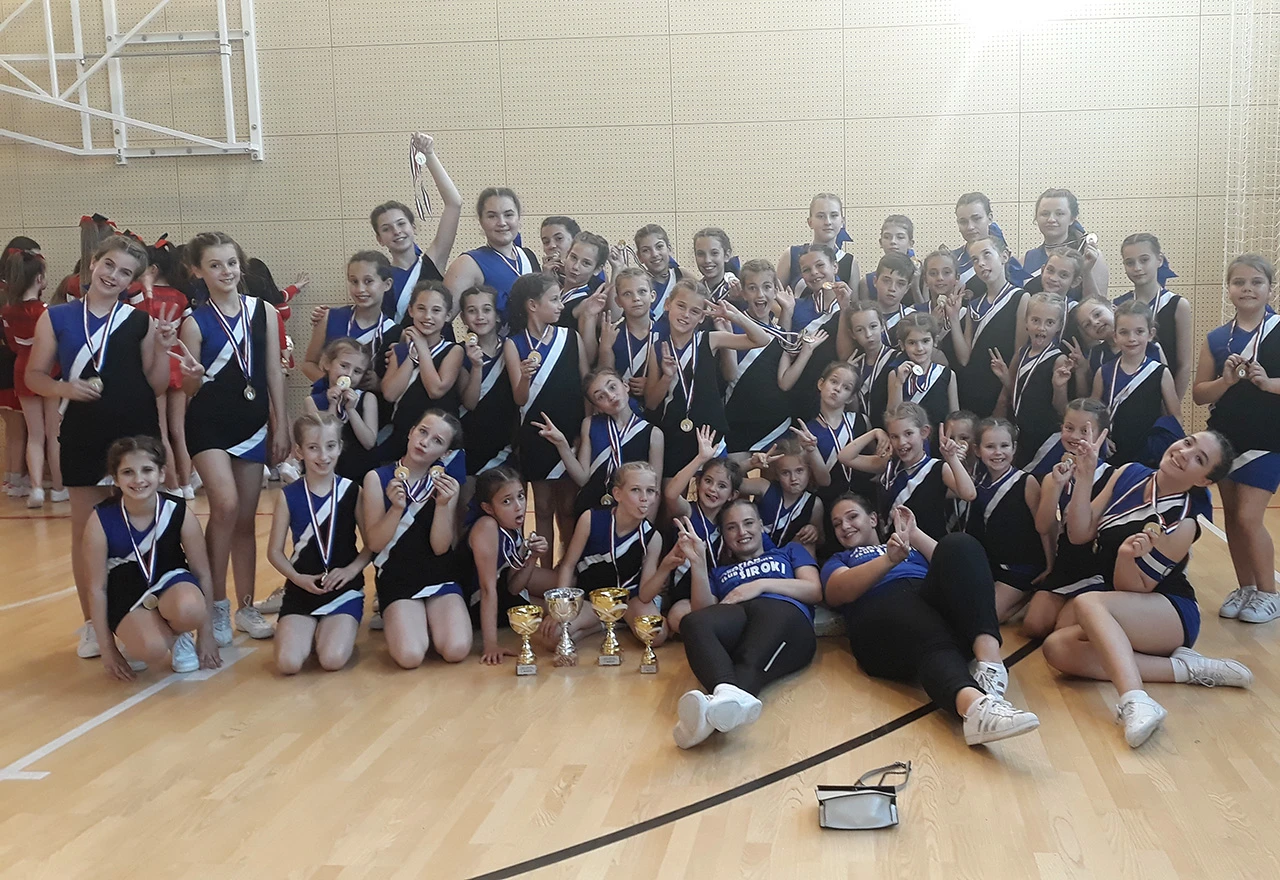 Hrvatski cheerleading klub Široki se iz Zagreba vratio s 15 medalja