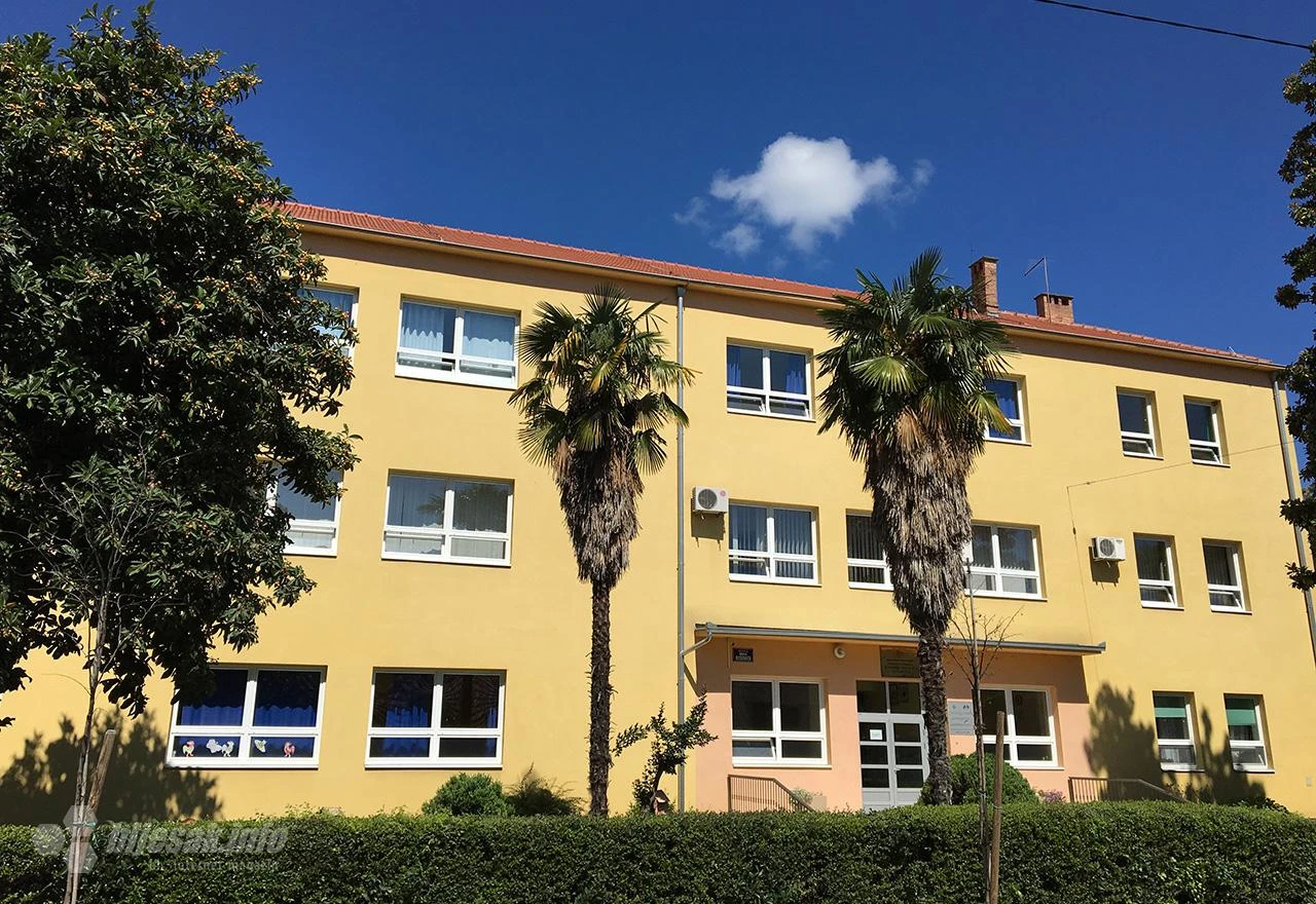 Čapljina: Škola na sudu zbog naplaćivanja odštete učenicima