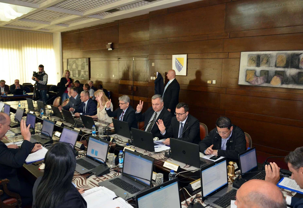 Završena sjednica: Dodijeljena državna pomoć, imenovani novi kadrovi