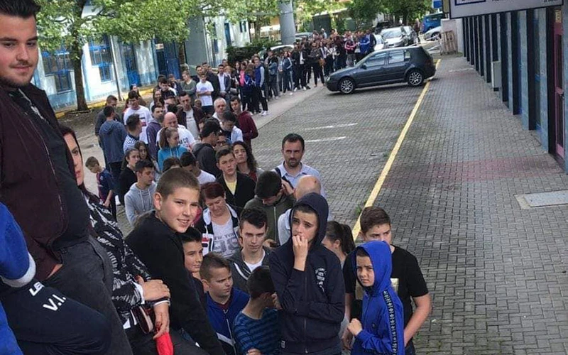 Traži se ulaznica više za utakmicu Širokog i Sparsa