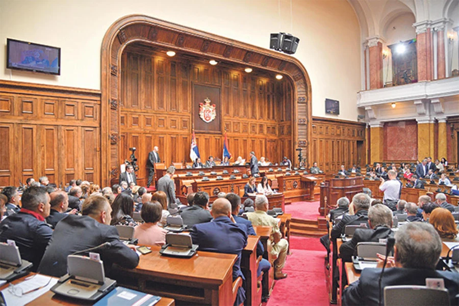 Srpski zastupnici se potukli zbog Šešelja