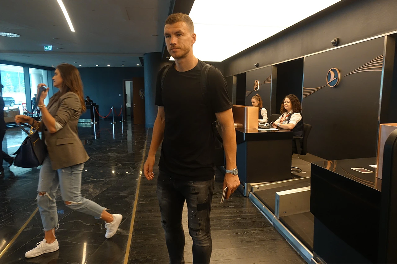 Džeko stigao u Tursku na odmor