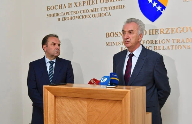 Ukoliko Kosovo ne ukine carine, BiH i Srbija uvode kontramjere
