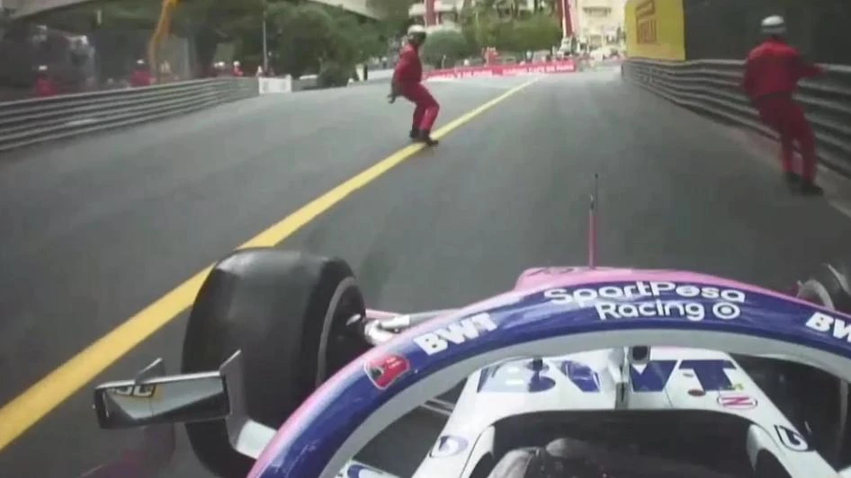 Meksikanac Sergio Perez u Monacu zamalo pregazio suce na stazi!