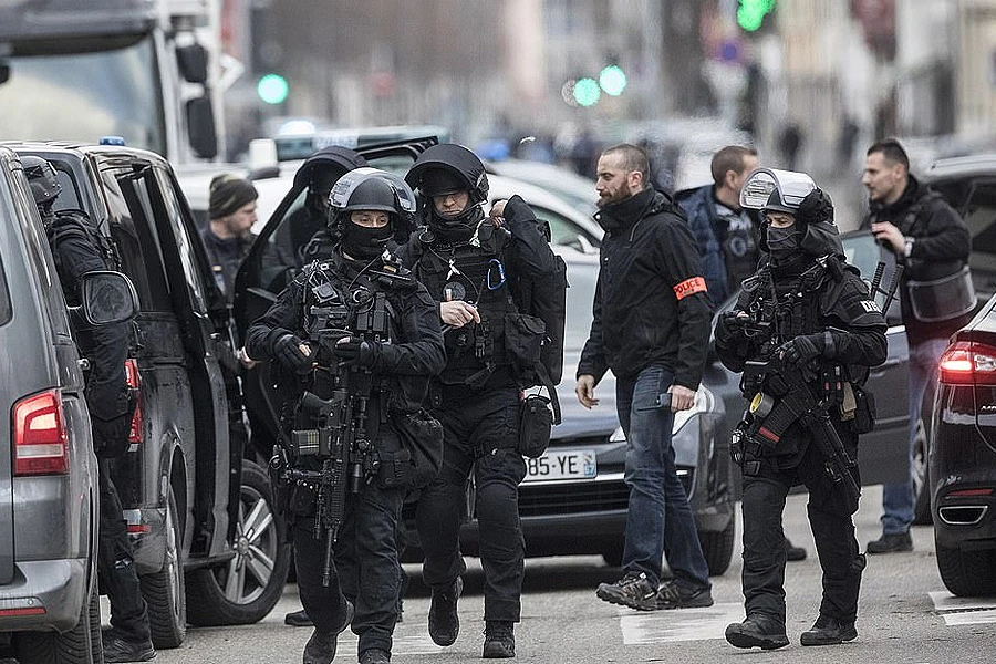 Novi napad u Francuskoj: U eksploziji bombe osam ozlijeđenih