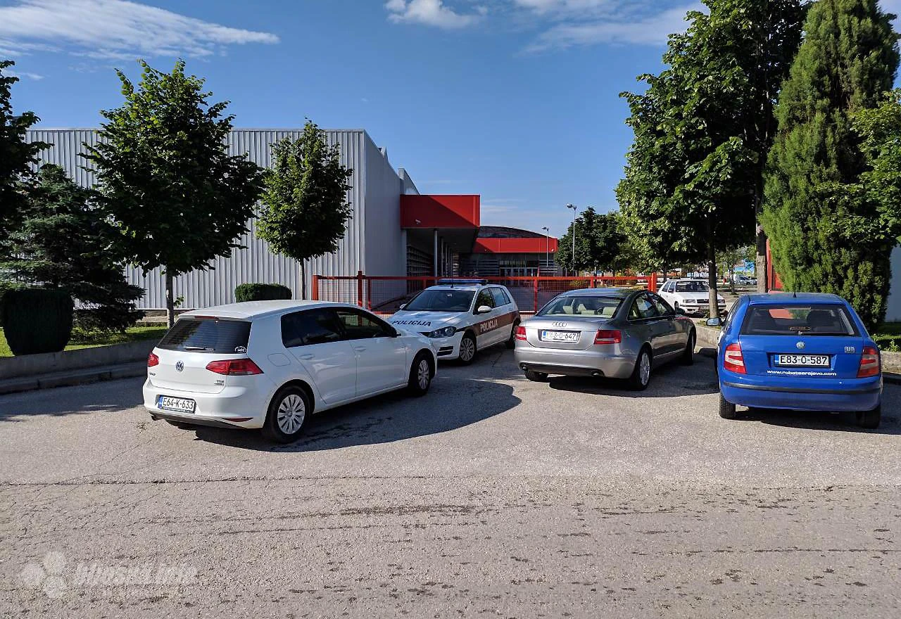 Potvrđeno: Razbojnici u Mostaru odnijeli novac iz bankomata