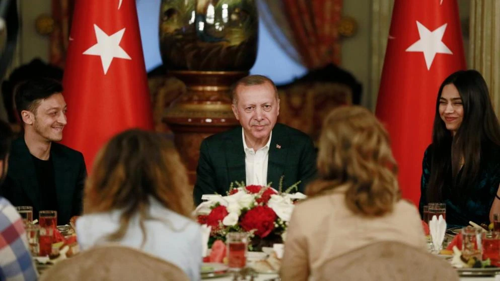 Nijemci opet ljuti: Mesut Özil iftario s Erdoganom