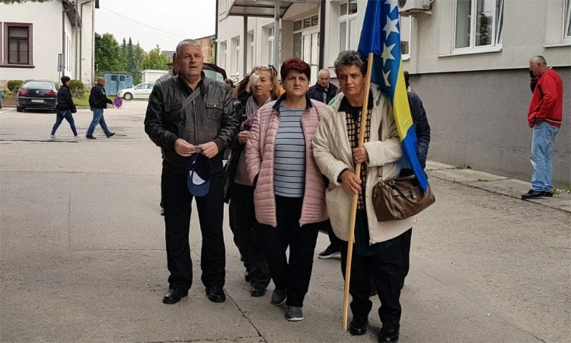 Pješice u Sarajevo po milijun KM