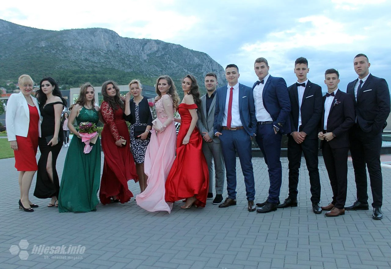 FOTO | Posebna večer za maturante tri mostarske škole