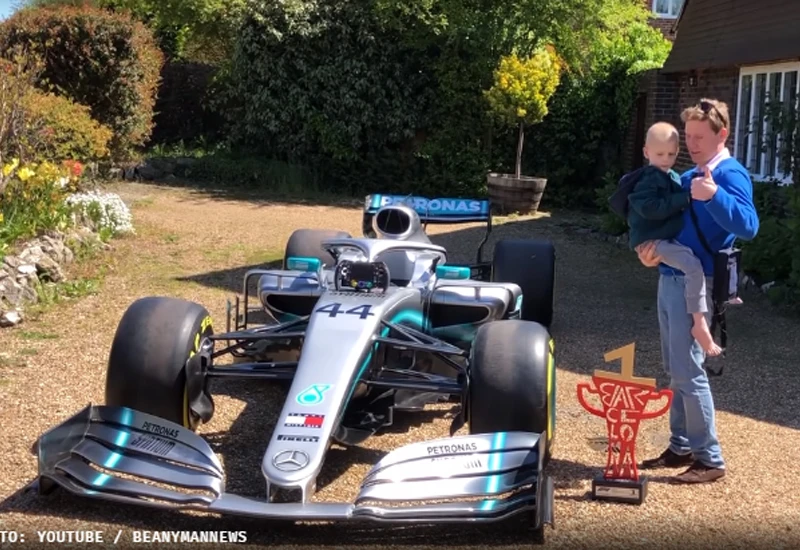 Hamilton poslao F1 bolid dječaku koji boluje od raka