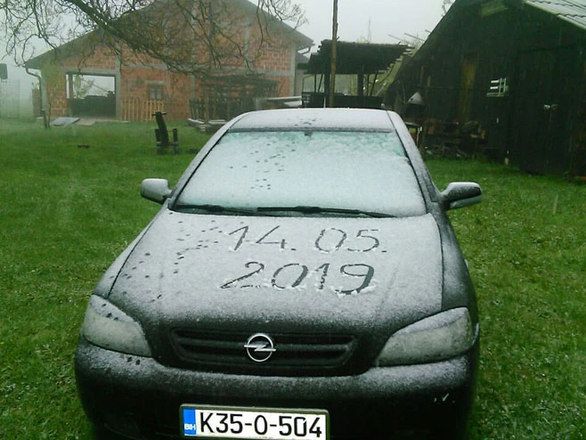 Snijeg zabijelio Šipovo