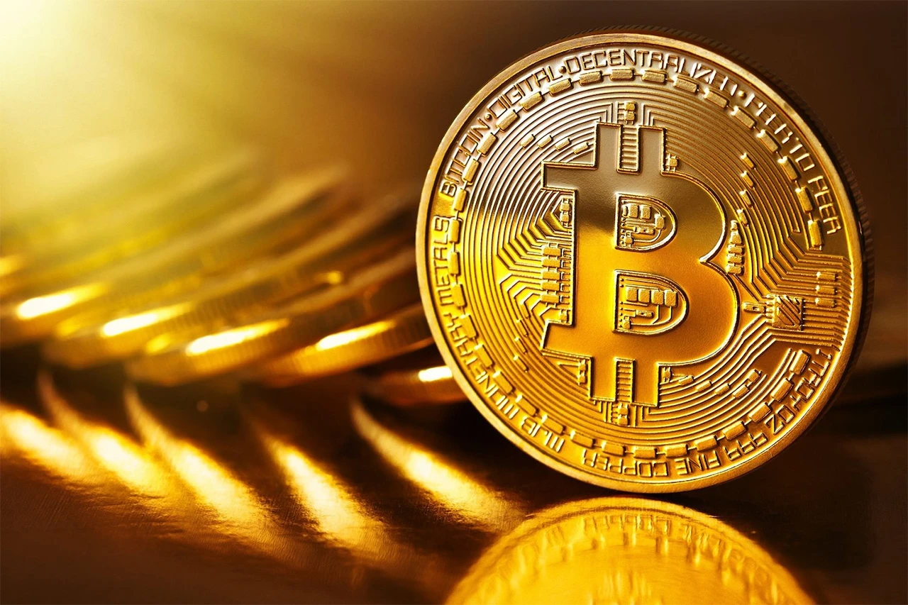 Cijena bitcoina premašila 7.000 dolara