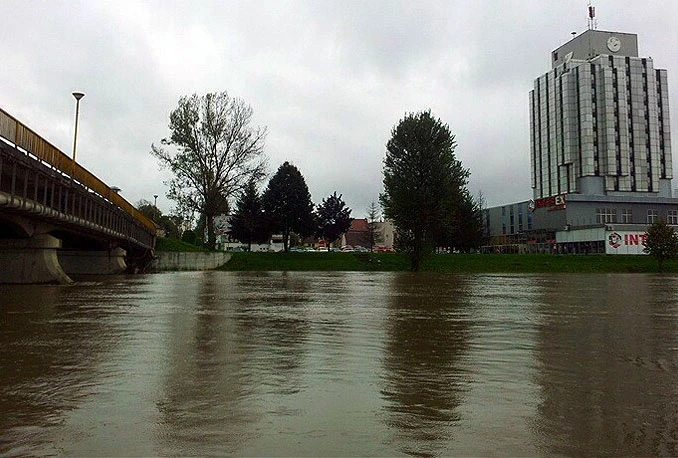 Prijedor: Poplavljeno oko 200 stambenih objekata