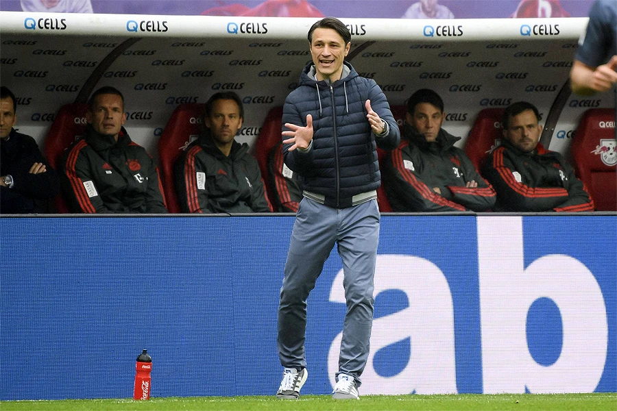 Bayernu sumnjivo poništen gol, Borussia došla nadomak branitelju naslova
