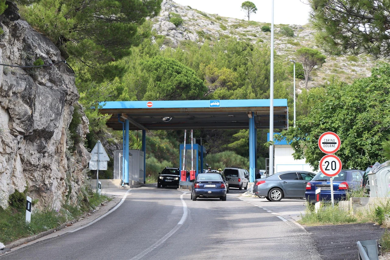 U Dubrovnik na posao