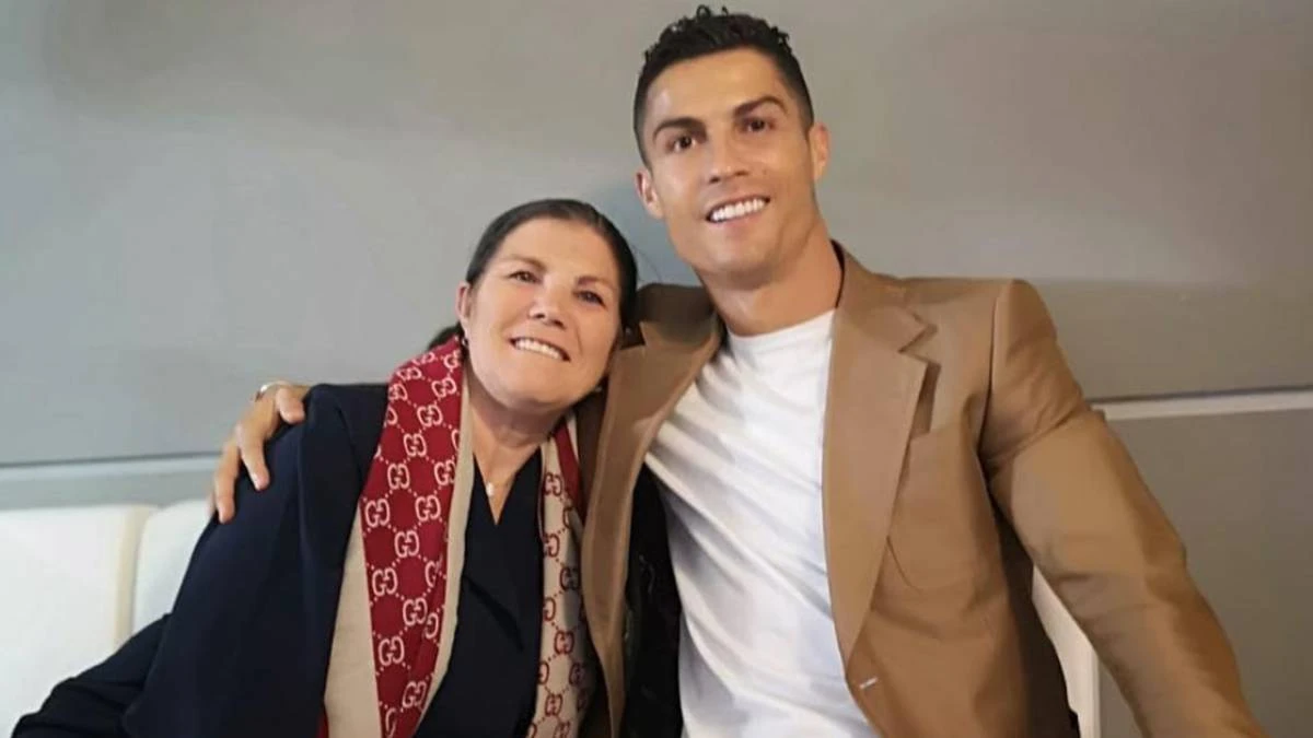 "Ponosna sam na sina koji je spasio Juventus od ispadanja i donio im titulu nakon 20 godina"
