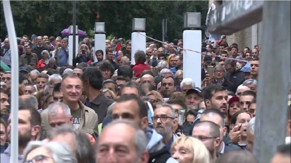 Protest "1 od 5 milijuna" u Beogradu: Formirana Slobodna zona u Pionirskom parku