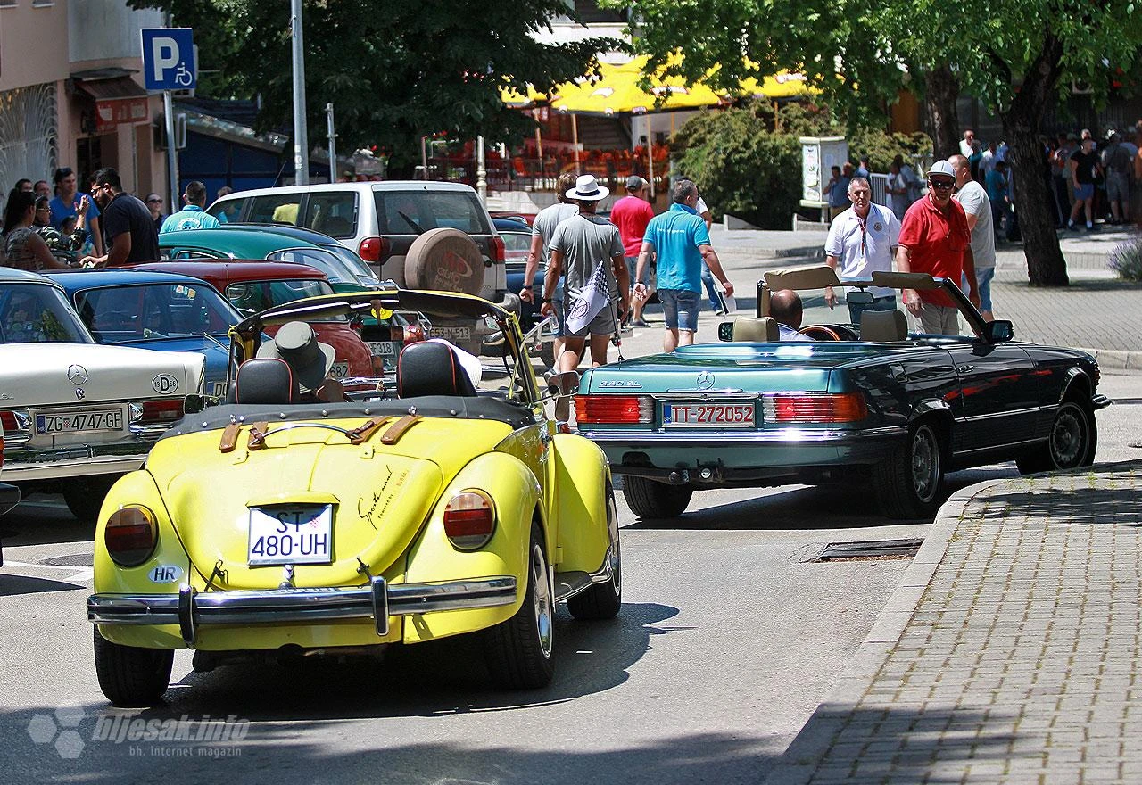 Oldtimeri na proputovanju od Sarajeva do Mostara