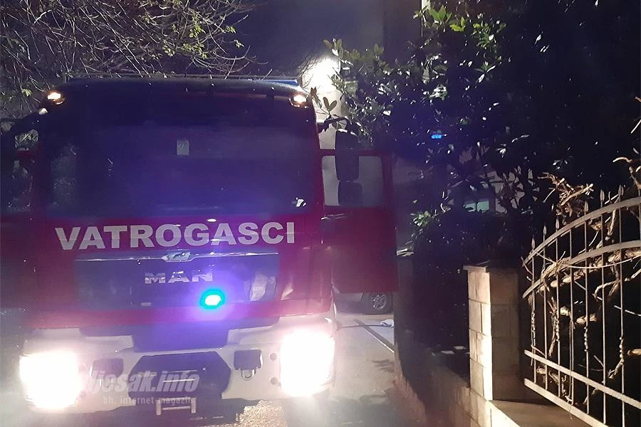 Inspektoru za narkotike zapaljena kuća