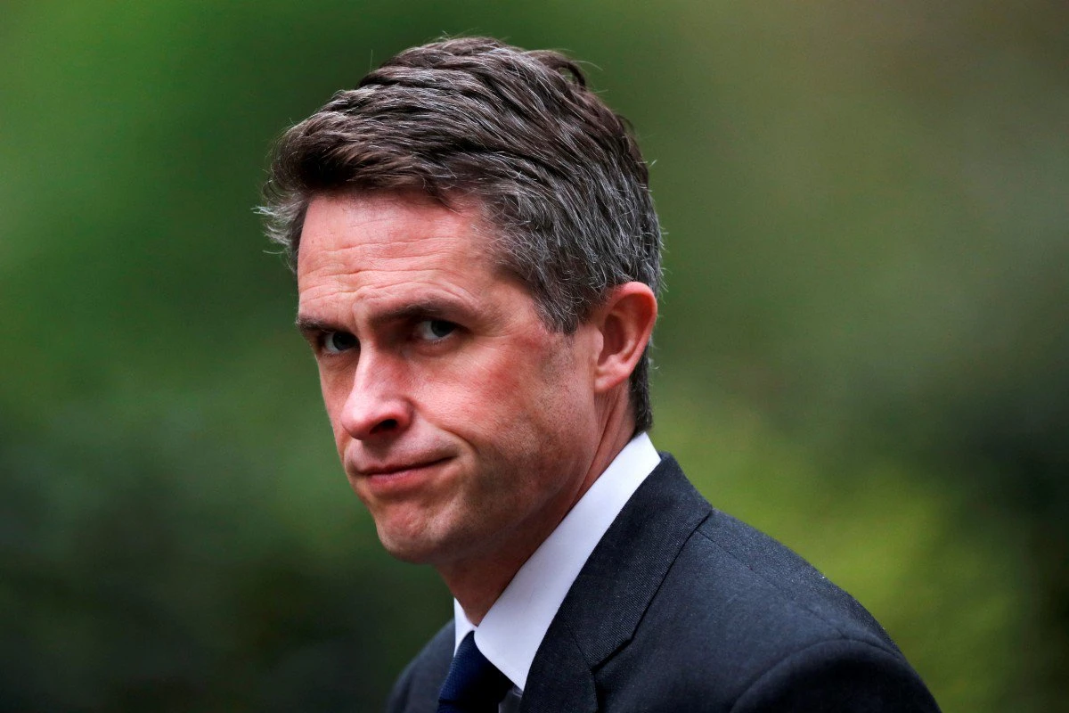 Britanija: Ministar obrane otpušten zbog Huaweija
