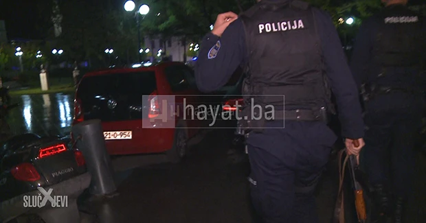 VIDEO| Slučajevi X u Mostaru - masovna tučnjava, pucnjava...