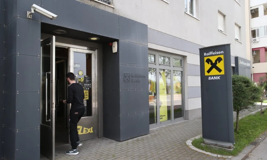 U susjedstvu - Uhićeno troje djelatnika Raiffeisen banke