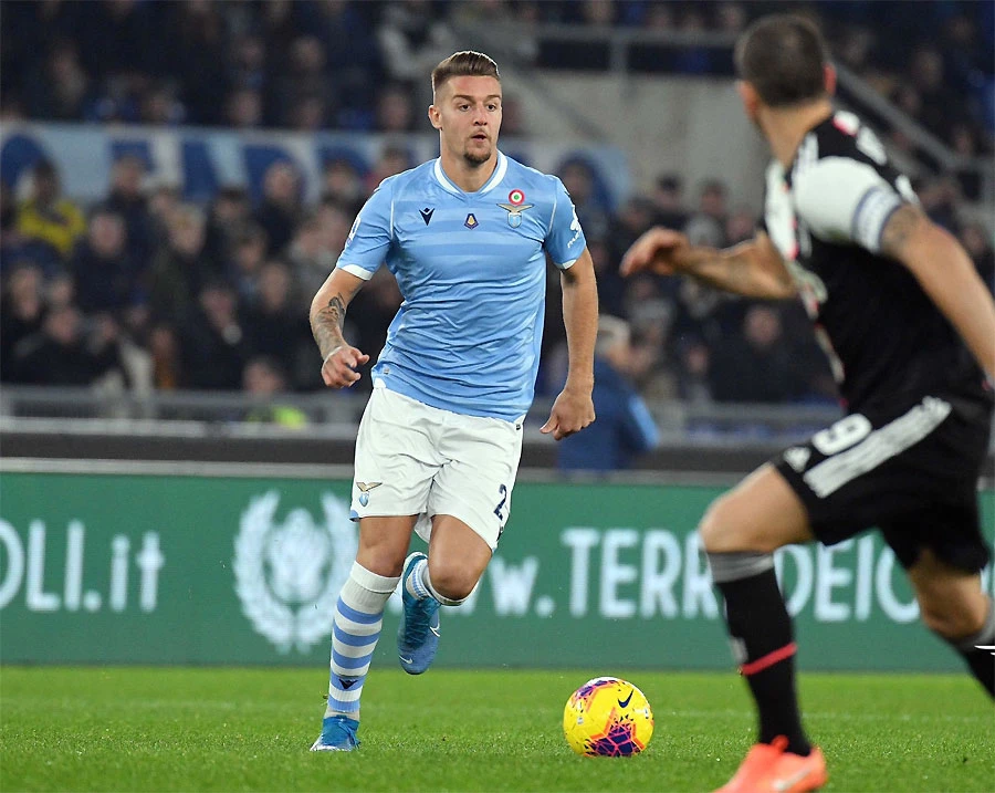 Lazio na tri boda od Stare dame