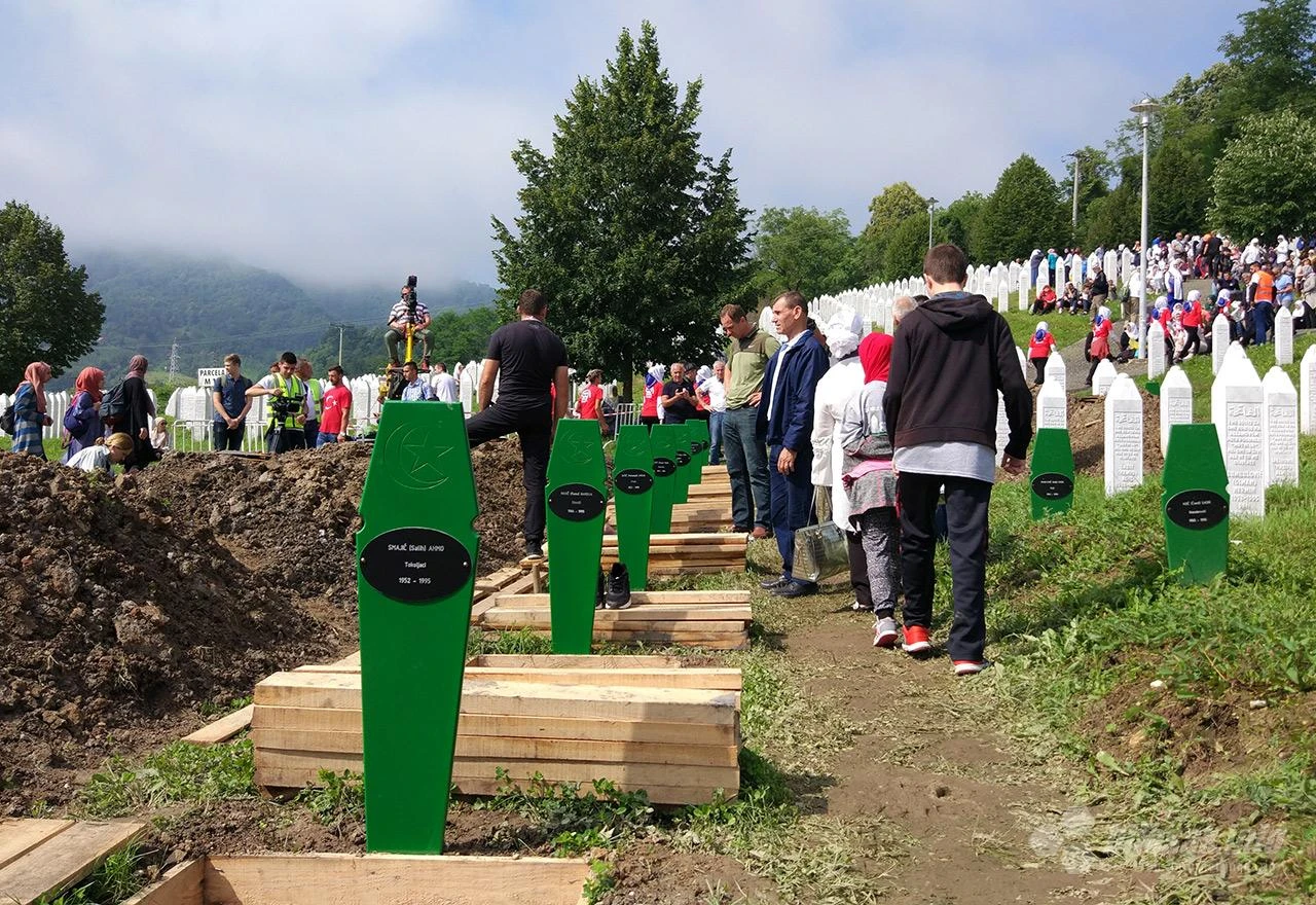 U Vlasenici u istočnoj Bosni pokopani ostaci 20 žrtava etničkog čišćenja