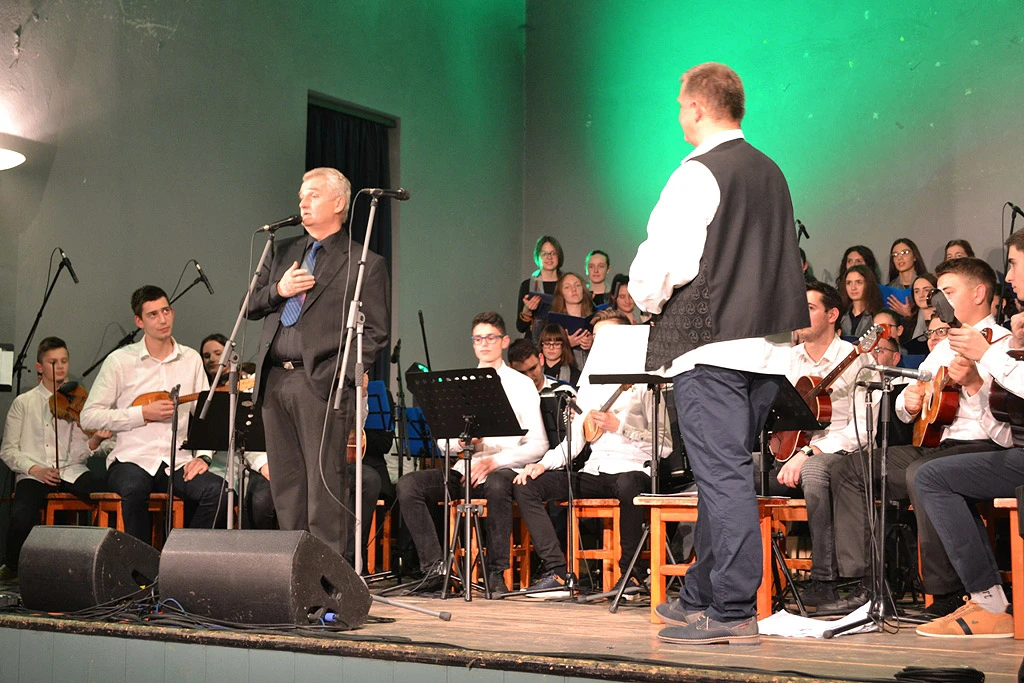 Tamburaški koncert Glazbene škole Široki Brijeg i prijatelja