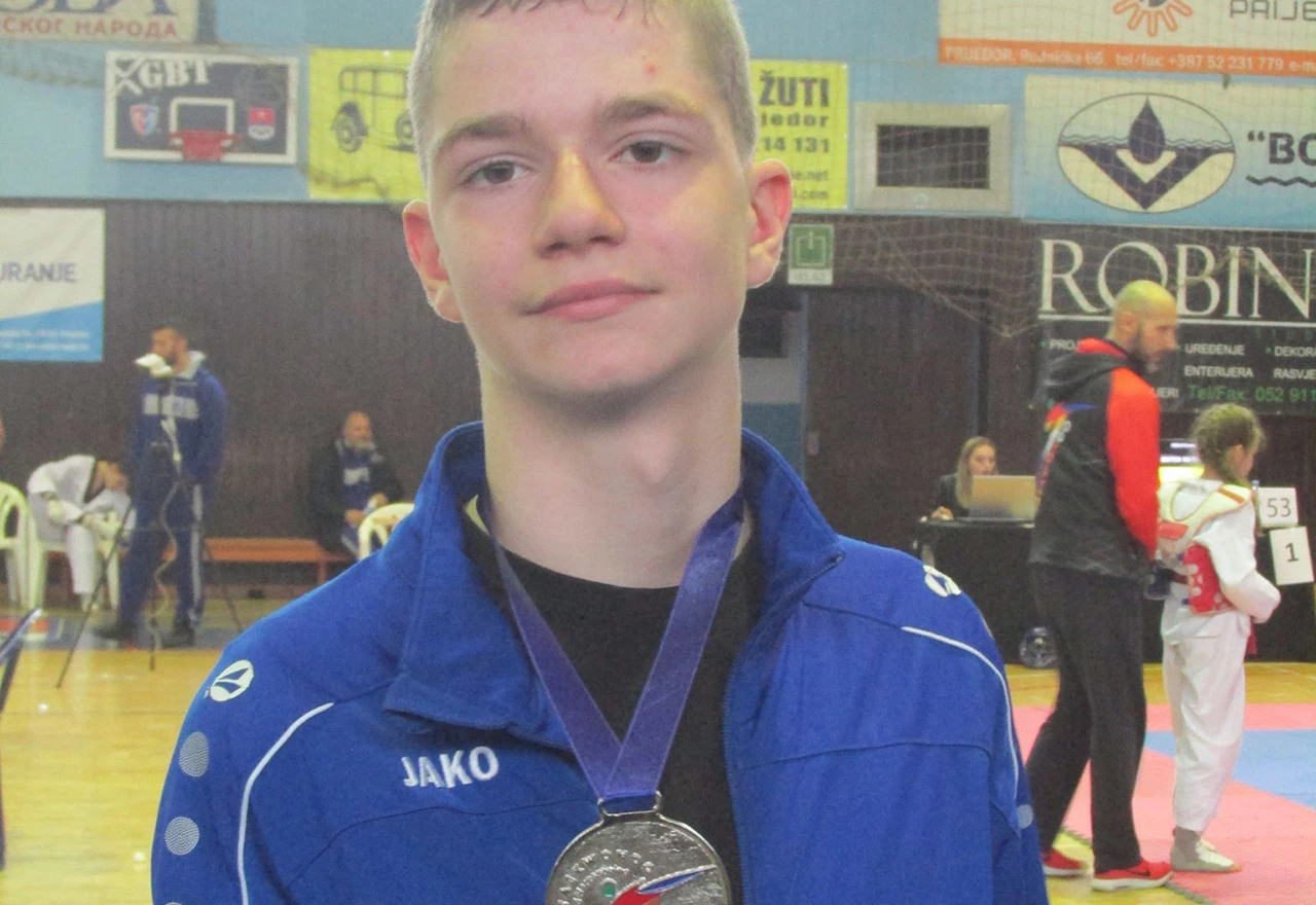 Nezgodan pad Luku Penavića koštao zlatne medalje