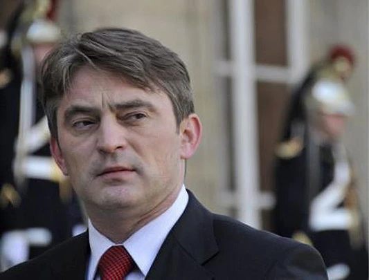 Komšić čestitao Armiji BiH: Jedina legalna i legitimna vojna formacija