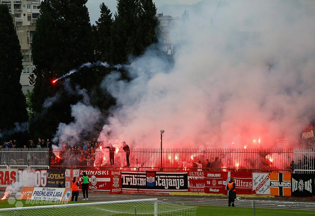 Ultrasi koreografijom i bakljadom obilježili 25. rođendan