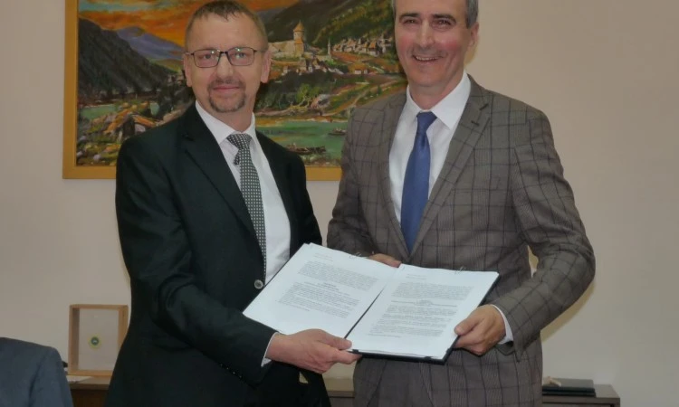 Zenički univerzitet postao prvi i jedini reakreditirani univerzitet u FBiH