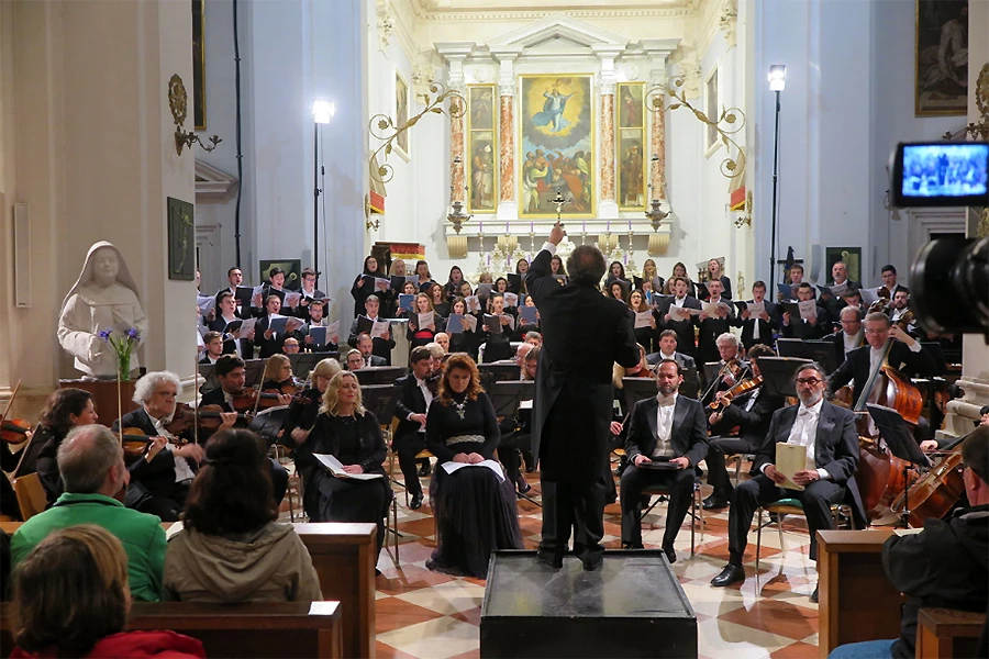 Pro musica u prepunoj dubrovačkoj katedrali izvela Mozartov Requiem