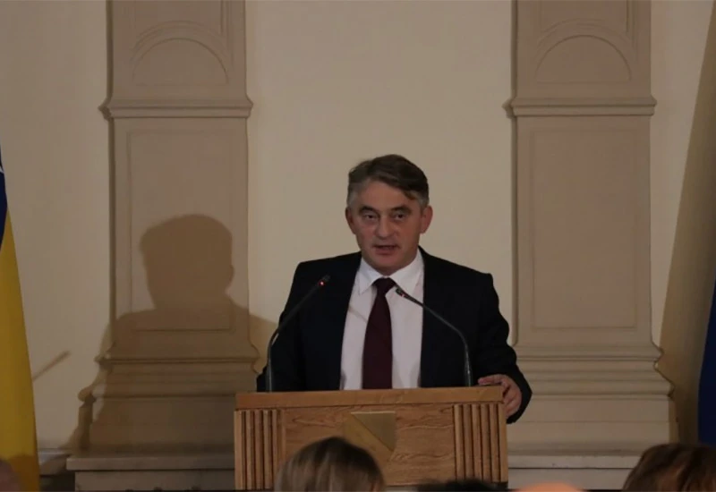 Komšić zaprijetio kritičarima potpisa sa SDA