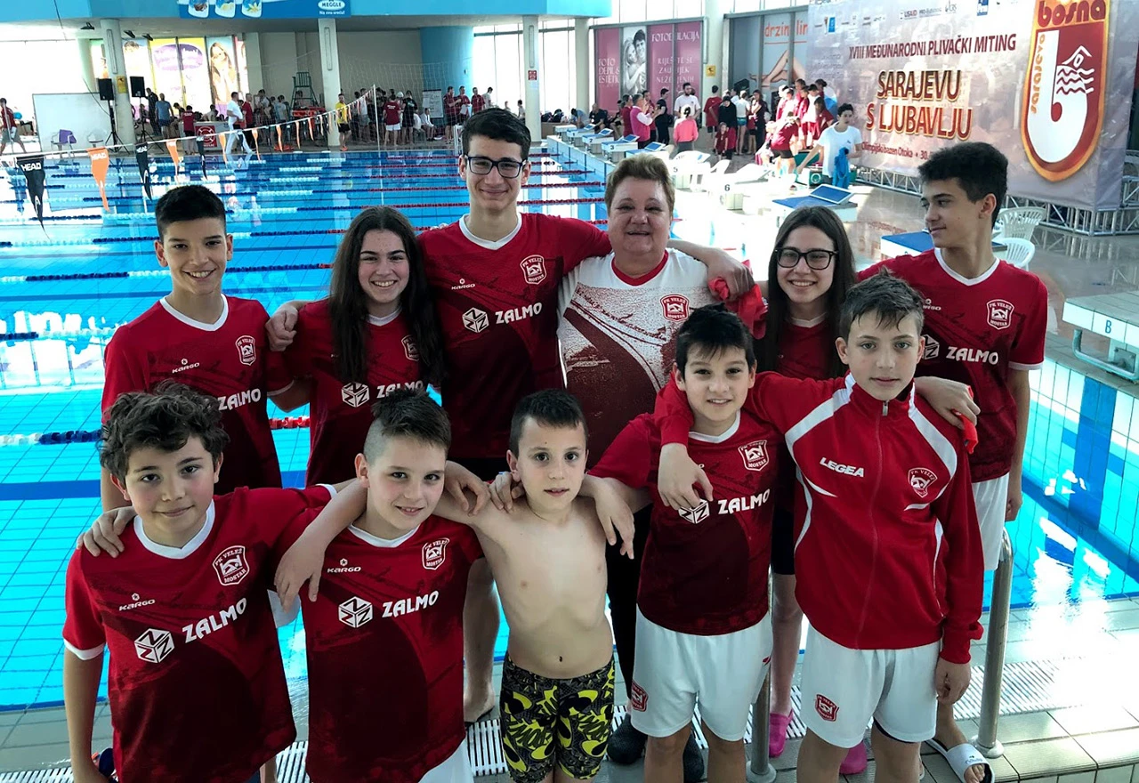 Veležovi plivači osvojili 19 medalja