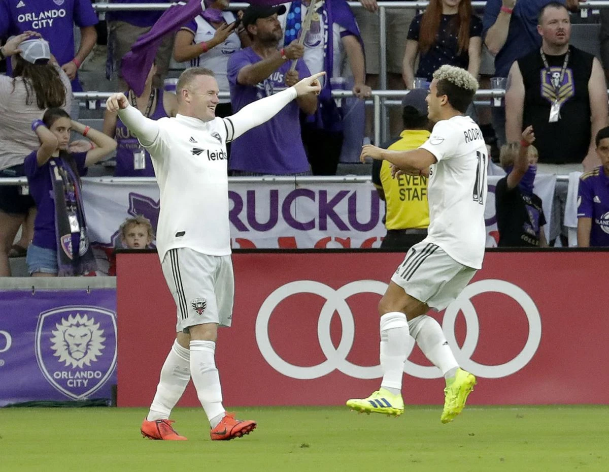 Wayne Rooney u Orlandu počastio navijače majstorijom