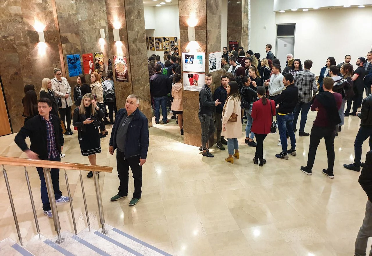 ''Što te nema'' - književni performans mostarskih studenata