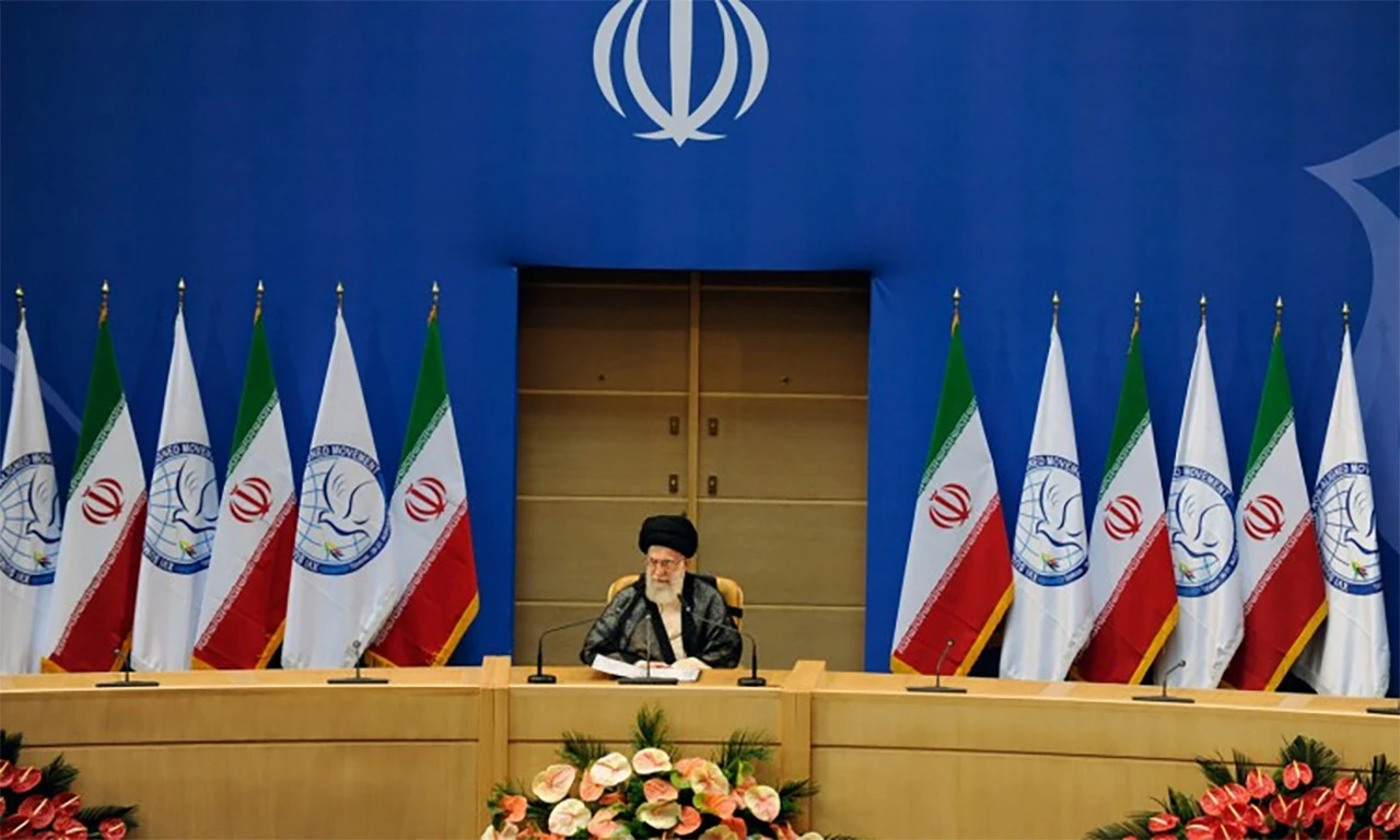 Khamenei: Iranska hrabrost i razboritost  protiv ekonomske 'urote'