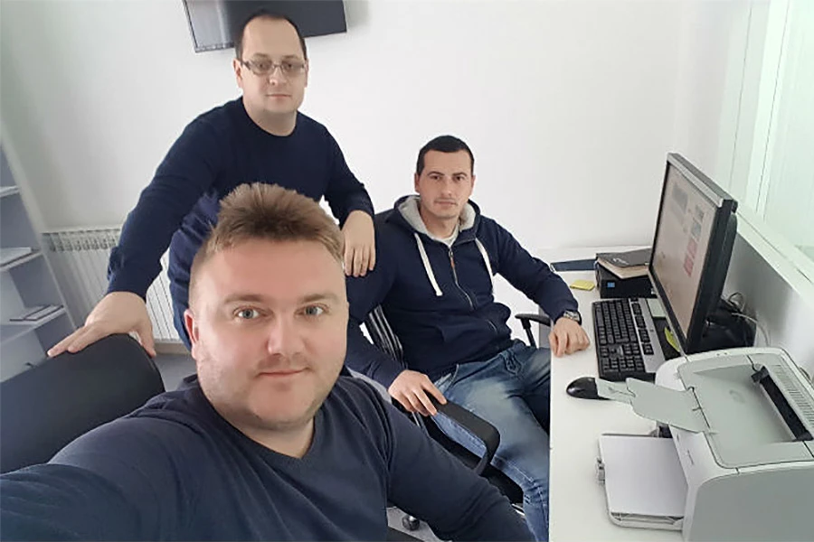IT-evci s Pala kreirali besplatnu aplikaciju za kupovinu polovnih automobila