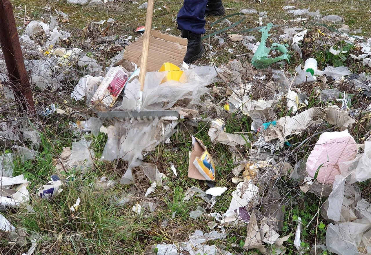 Ulaz u Mostar očišćen od plastičnih vrećica