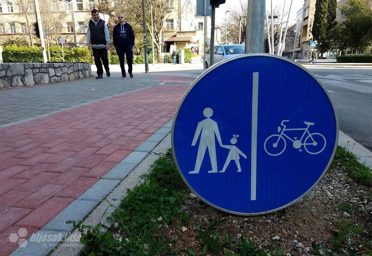Povećan broj biciklista i motorista na cestama, više vozila prema izletištima