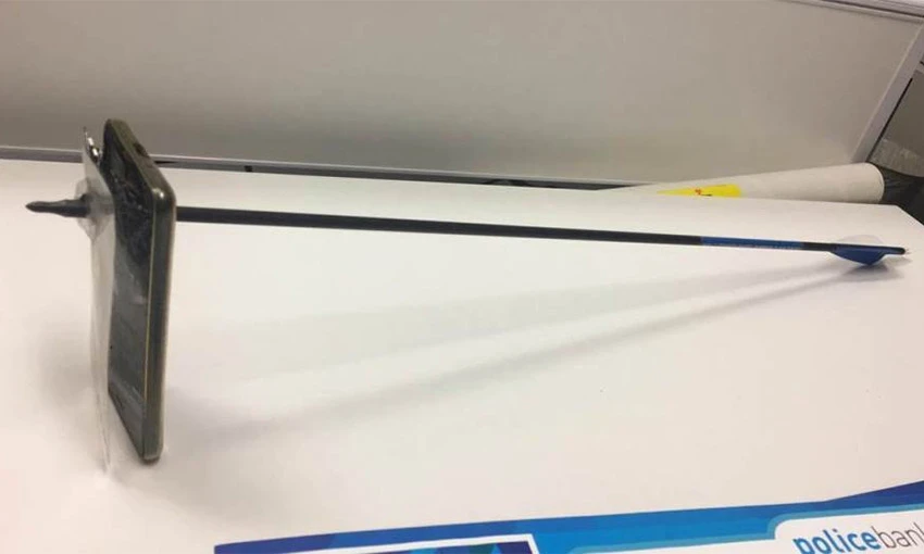 Australac se obranio pametnim telefonom od strijele