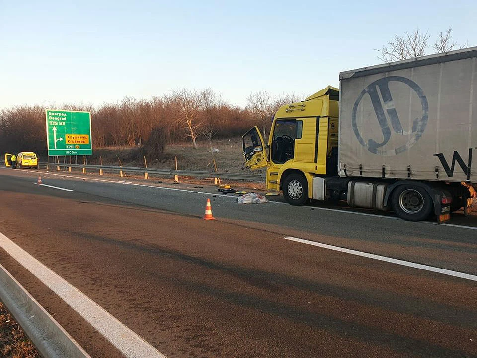 Autobus usmrtio vozača tegljača iz BiH